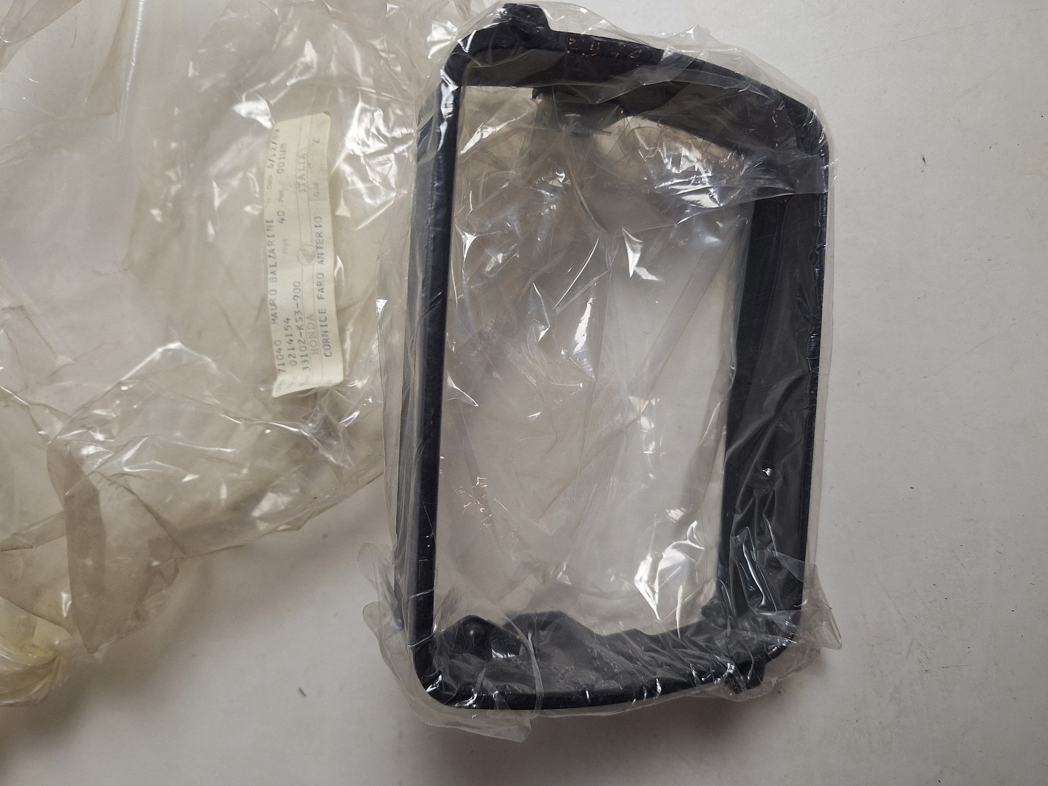 Picture of RIM,HEAD LIGHT  33102-KS3-900